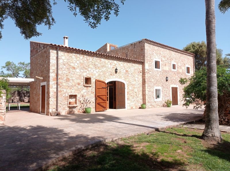 AB NOV 24 frei: Grosse Finca mit Pool und Heizung bei Portocolom-- F 195