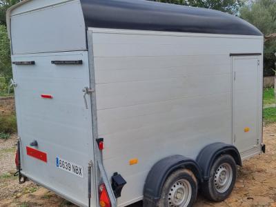 Anhänger/ Container- VERMIETUNG