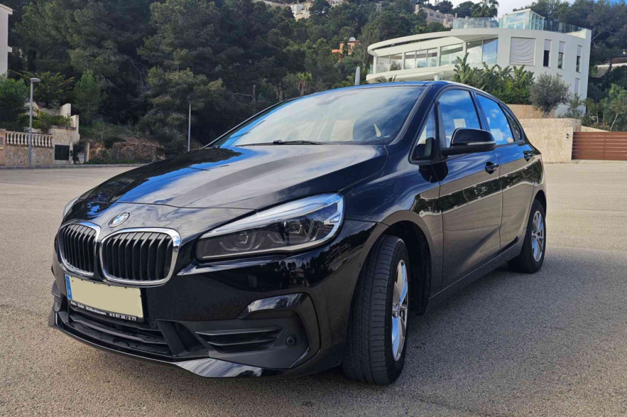 BMW 218d Active Tourer (2018) – Spanisches Kennzeichen – Top gepflegt