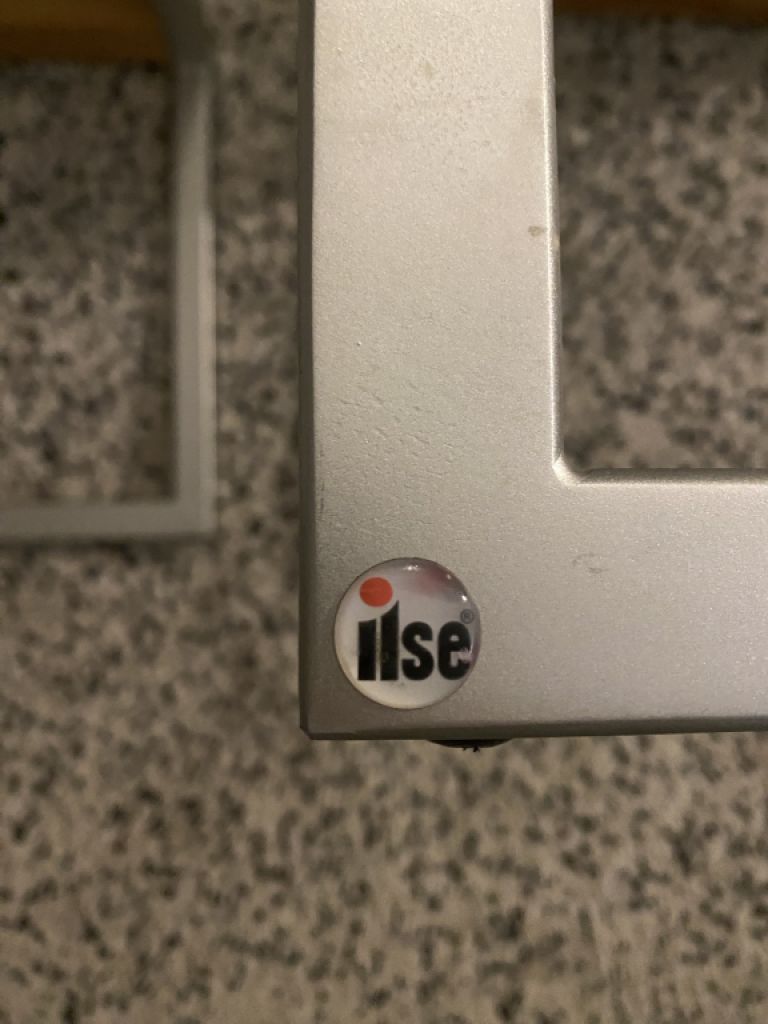 Set of 2 coffee tables