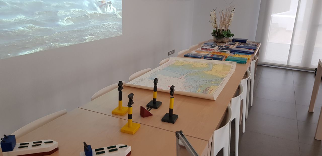 Deutsche Bootsschule in Cala d’Or – Bootsführerschein machen, wo andere Urlaub machen!