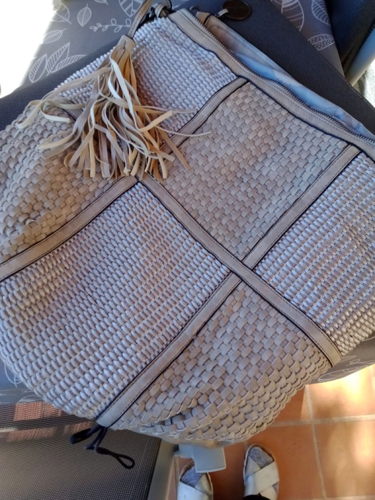 Echt - Lederbeutel geflochten beige