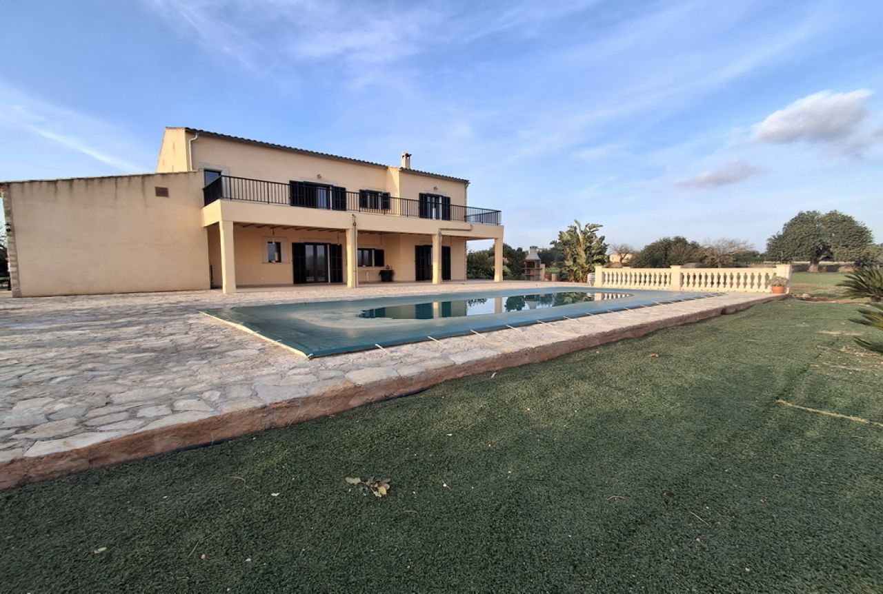 Exklusive und elegante 2 Etagenfinca mit allen Extras bei Campos-Felanitx -- F 50