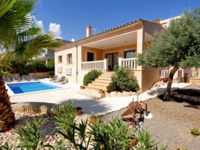 FERIEN: Chalet mit Pool am Ortsrand  von Portocolom -- CH 02 FZ