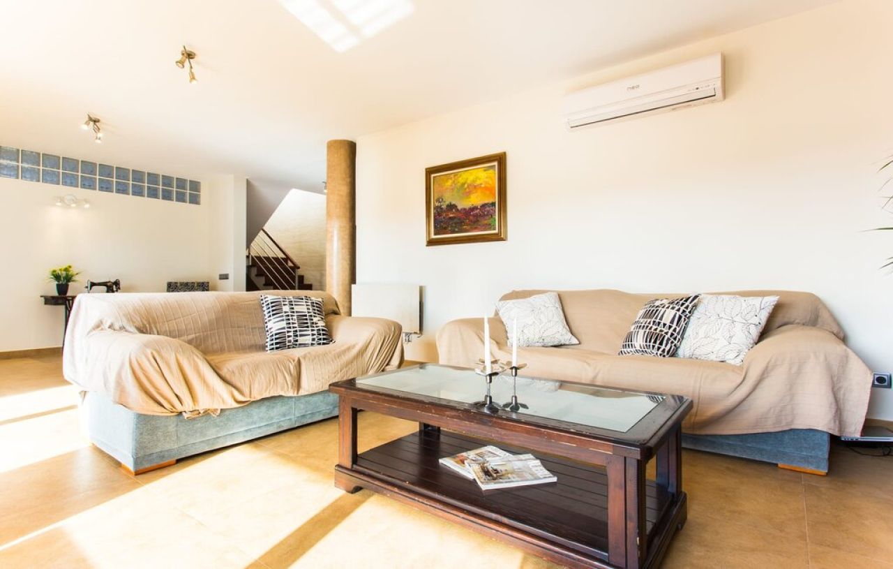 FERIEN: Chalet mit Pool am Ortsrand  von Portocolom -- CH 02 FZ