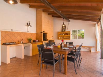 FERIEN: Chalet mit Pool am Ortsrand  von Portocolom -- CH 02 FZ