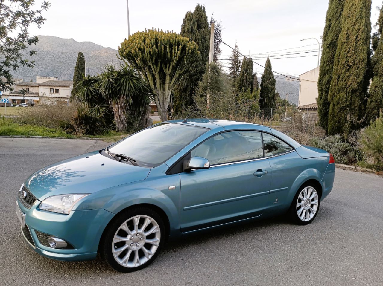 Ford Focus Cabrio 2,0 CC spanische Kennzeichen ITV Neu