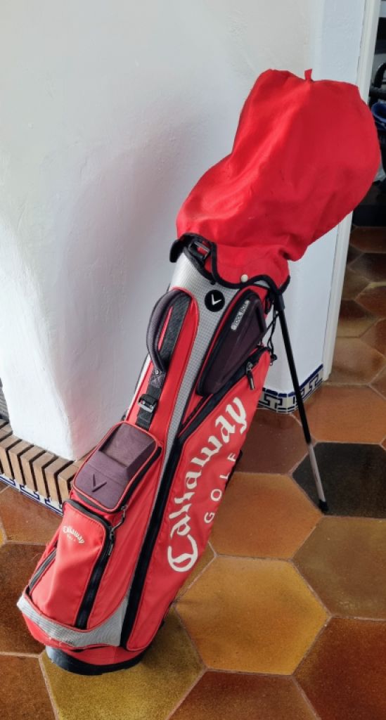 Golf-Komplettpaket-Set: Golfausrüstungspaket mit Driver, Hölzern, Eisen, Putter und Standbag