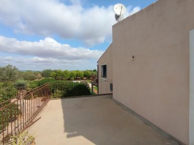 Grosse Finca mit 2 sep Einheiten, Heizung und Pool bei Felanitx --F 46