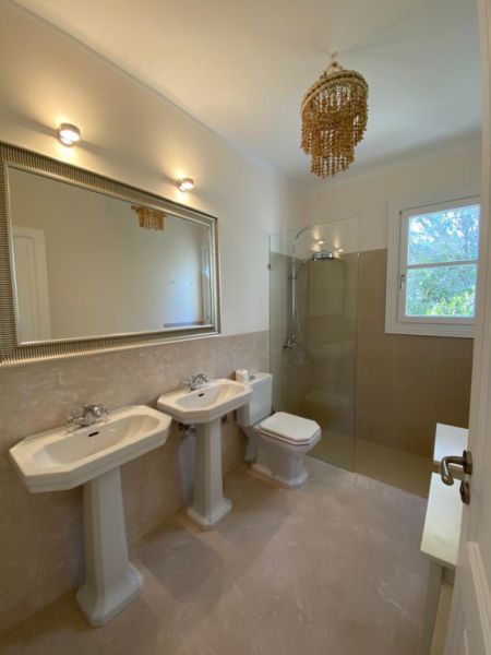 Grosses und in guter Lage liegendes Chalet an der S Almunia -- Santanyi --- CH 64