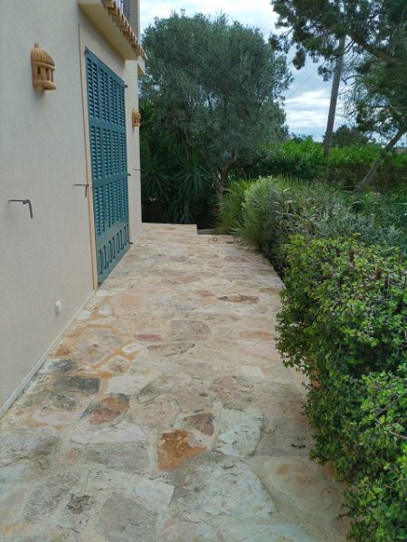 Grosses und in guter Lage liegendes Chalet an der S Almunia -- Santanyi --- CH 64