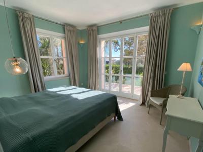 Grosses und in guter Lage liegendes Chalet an der S Almunia -- Santanyi --- CH 64