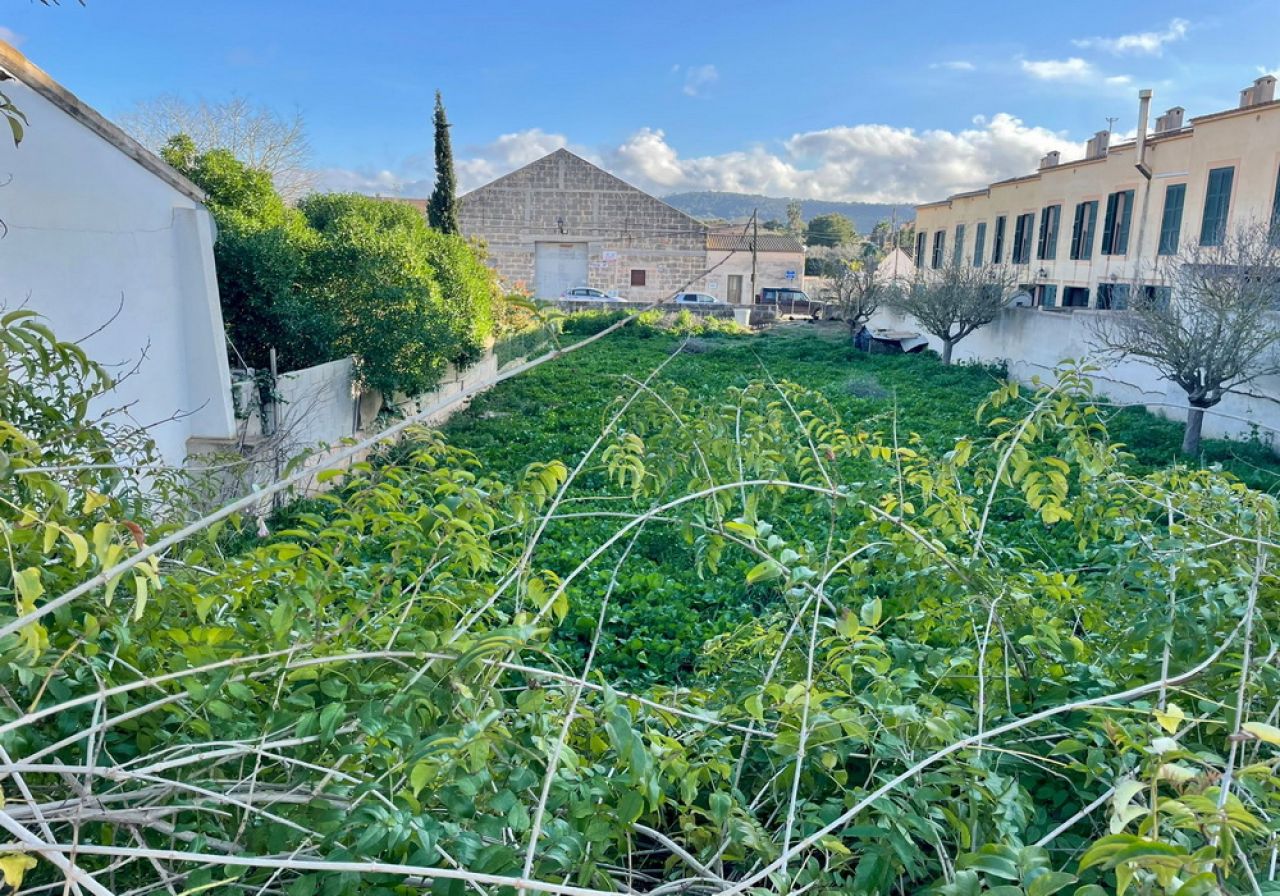 Large urban plot in Cas Concos --- S 03