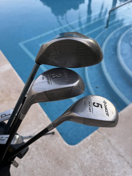 Herren Golfset mit Schlägersatz z.t. Callaway und Bällen