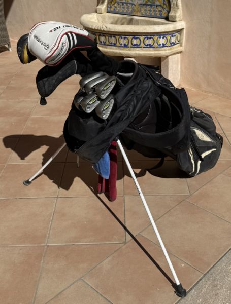 Herren-Golftasche mit komplettem Schlägersatz inkl. diverse Driver