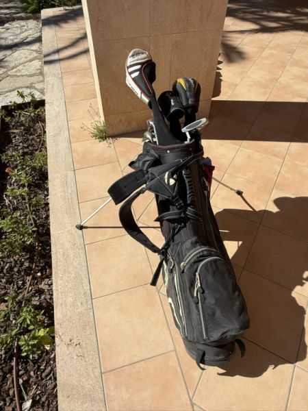 Herren-Golftasche mit komplettem Schlägersatz inkl. diverse Driver