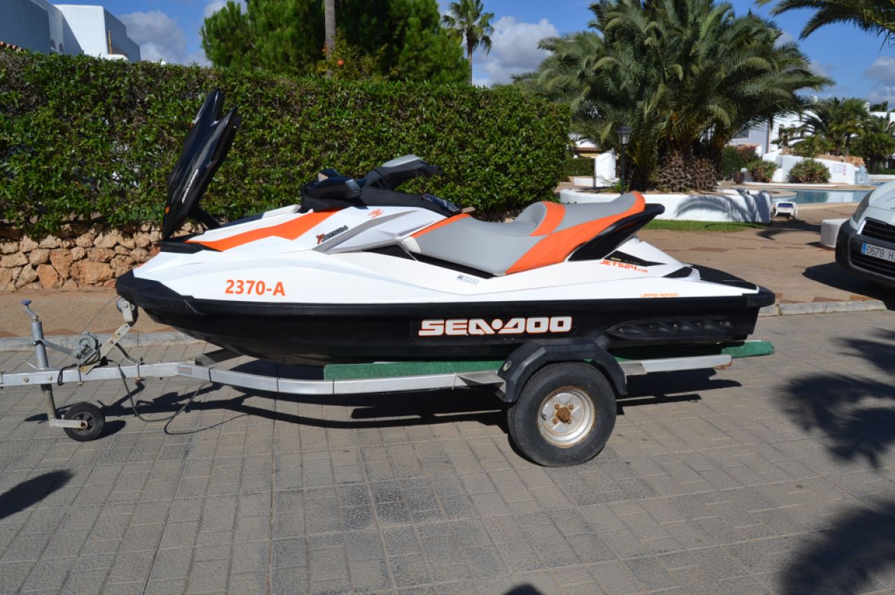 Jetski Seadoo GTI 130 y oferta separada Seadoo Pro Wake 230 (precio de paquete posible) Cala dor