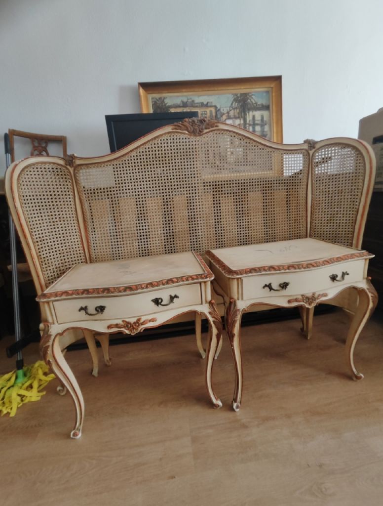 Louis XVI Kopfteil mit Nachttischen/ Vintage Schlafzimmer