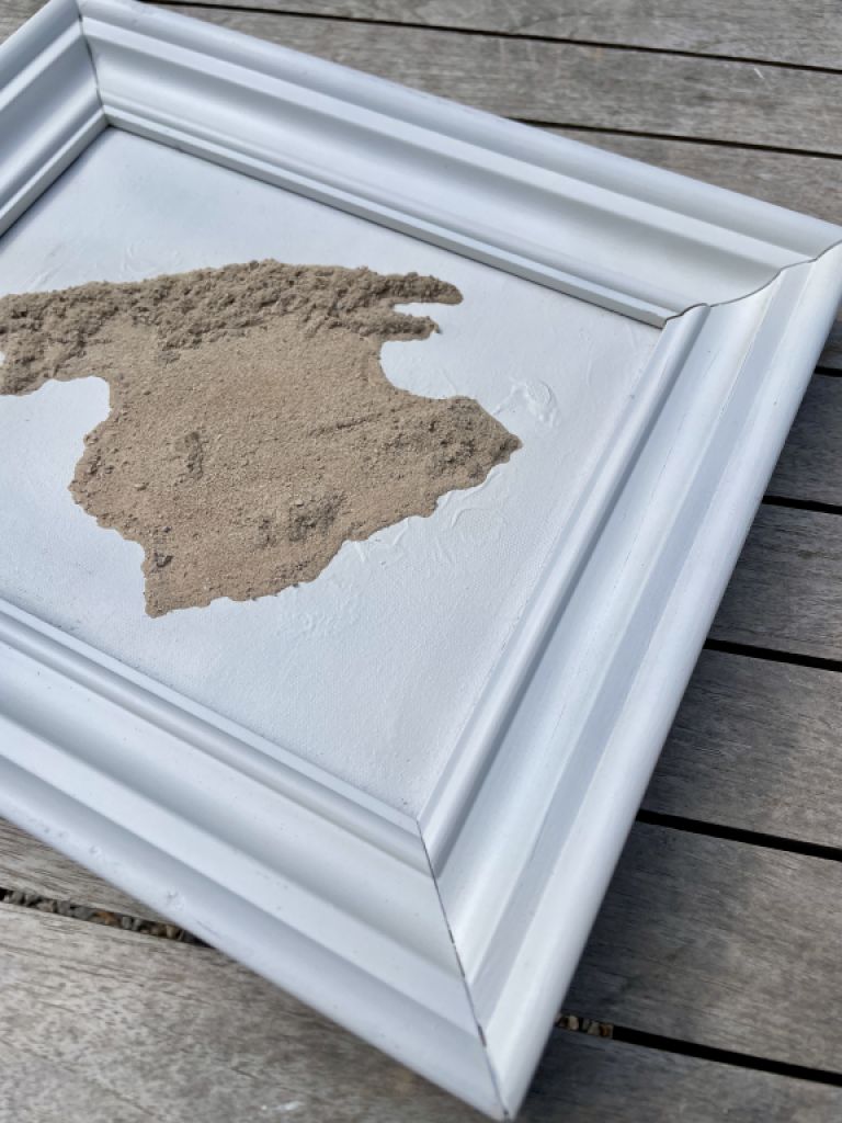 Mallorca Bild Sandbild Reliefbild 32x27 mit HolzRahmen weiß