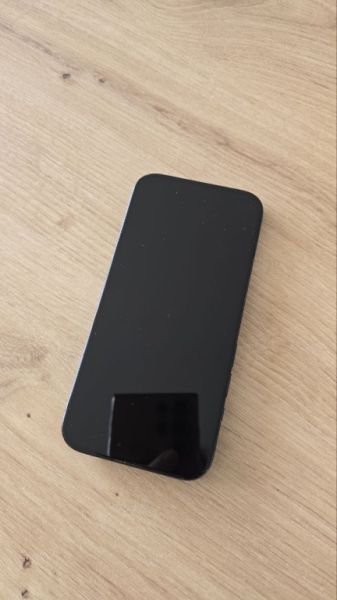 Phone 15 Pro 256GB in gutem Zustand