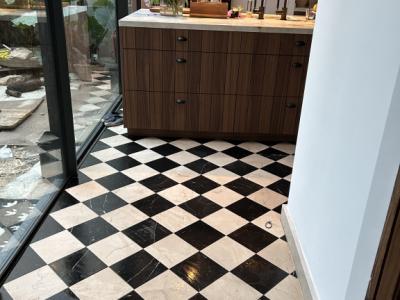 Renovierungen und Dienstleistungen