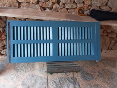 Reparatur und Lackierung. Jalousie. Türen etc.