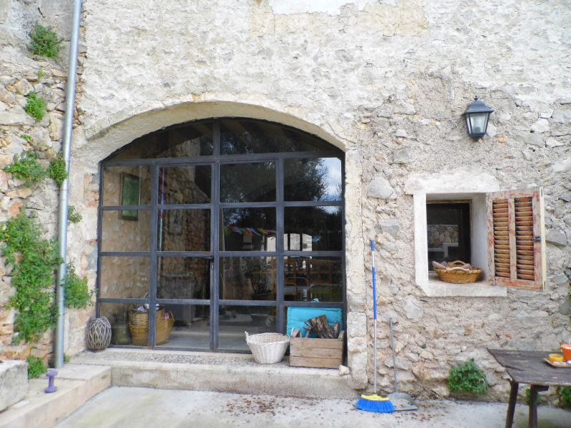 Restaurierte 2 Etagenfinca - typisch mallorquin - mit kleinem Grundstück bei Felanitx --- F 165 VK