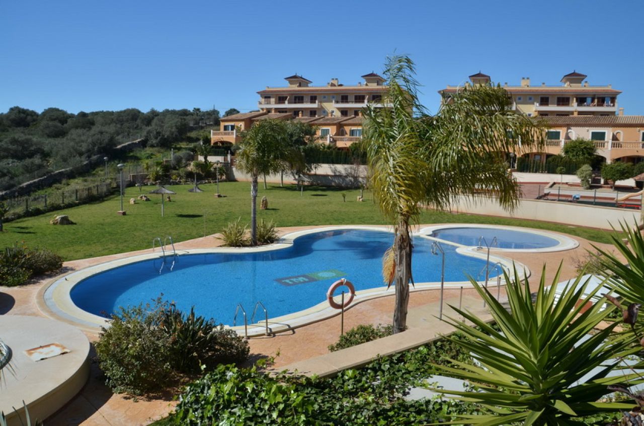 Saison: Modernes Apartment mit Gemeinschaftspool an der Calas de Mallorca - AP 376 T