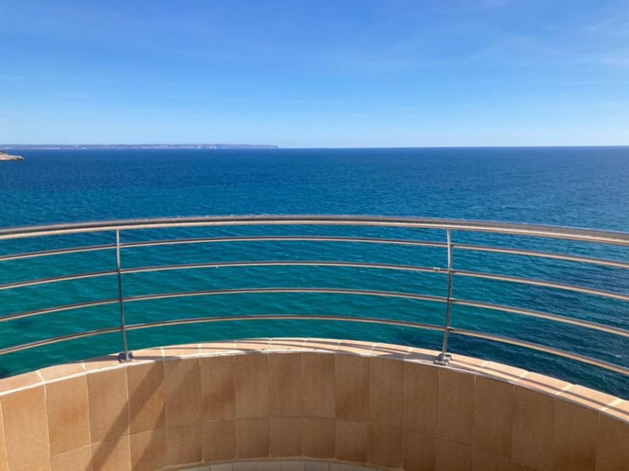 SAISON: Nettes Apartment mit Gemeinschaftspool in 1-  Linie der Klippen von Cala Major - Palma-AP22