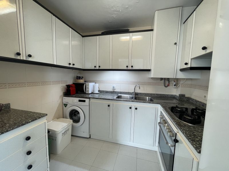 SAISON: Parterreapartment mit Pool und AC, Kamin in 1. Linie der Küste von Porto Colom -- AP 159 T