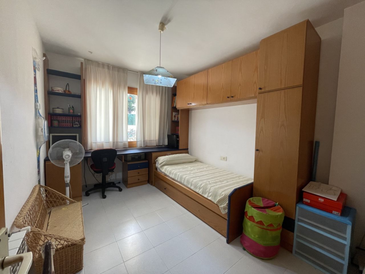 SAISON: Parterreapartment mit Pool und AC, Kamin in 1. Linie der Küste von Porto Colom -- AP 159 T