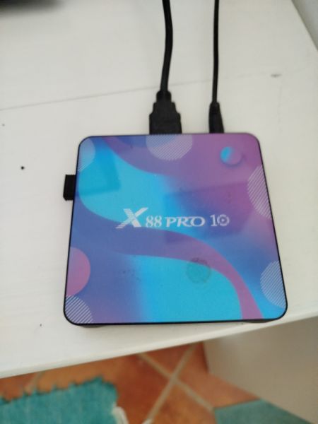 Samsung TV Fernseher 32 Zoll inclusive X 88 Pro10 Internet Receiver