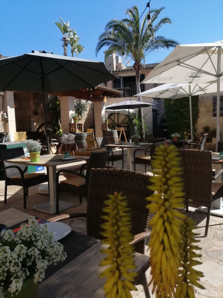 Servicekraft/Barkraft gesucht.!