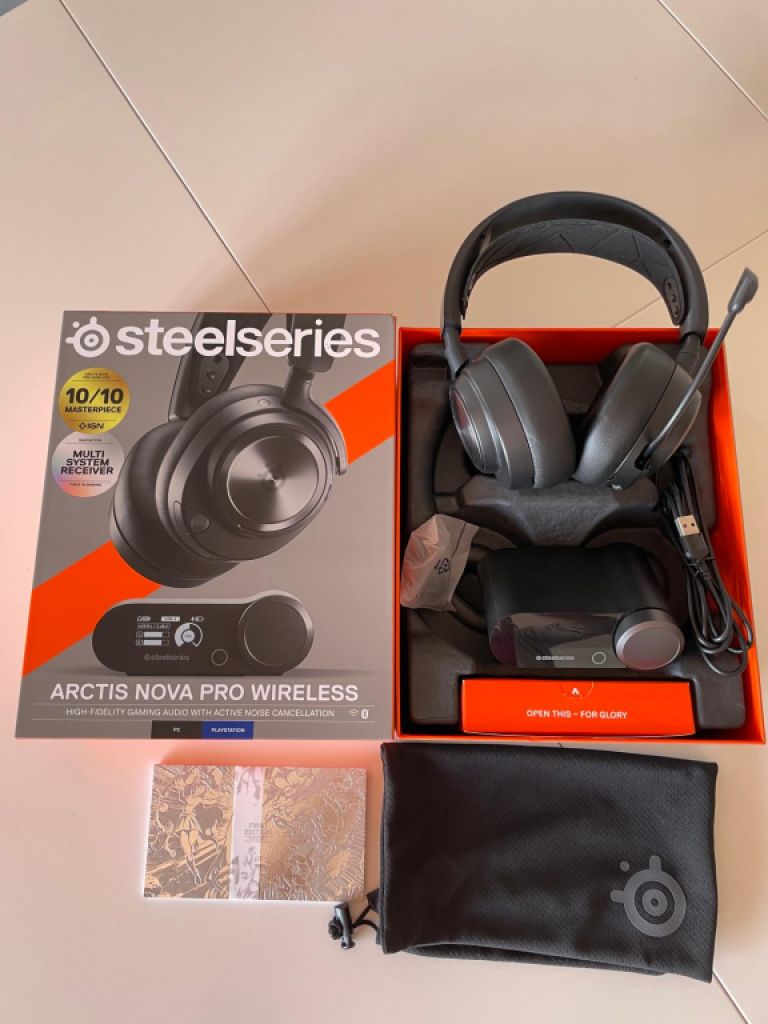 Steelseries Arctis Nova Pro Wireless for PC & PlayStation