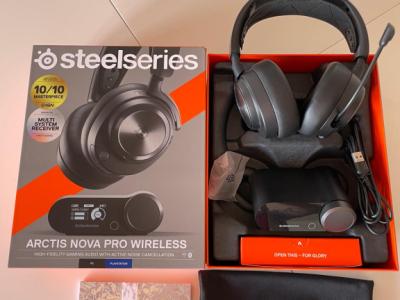 Steelseries Arctis Nova Pro Wireless for PC & PlayStation