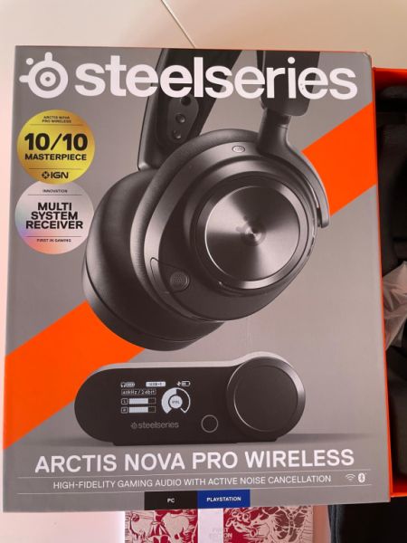 Steelseries Arctis Nova Pro Wireless for PC & PlayStation