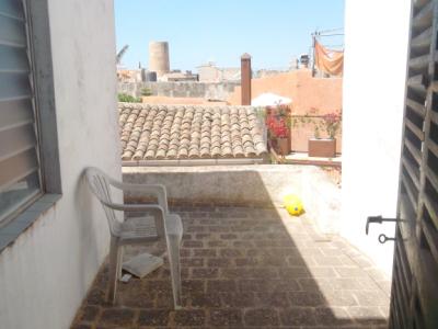 Typisches mallorquinisches Dorfhaus mit Terrassen und Innenhof in Felantix ---- DH 30 VK