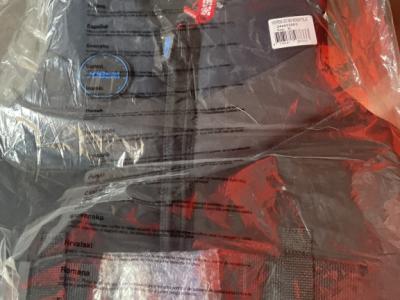 verschiedene Schwimmwesten