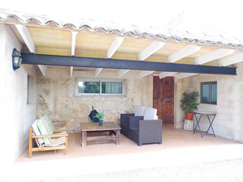 WINTER: Ground floor modern cottage near Manacor --- F 250 c WT