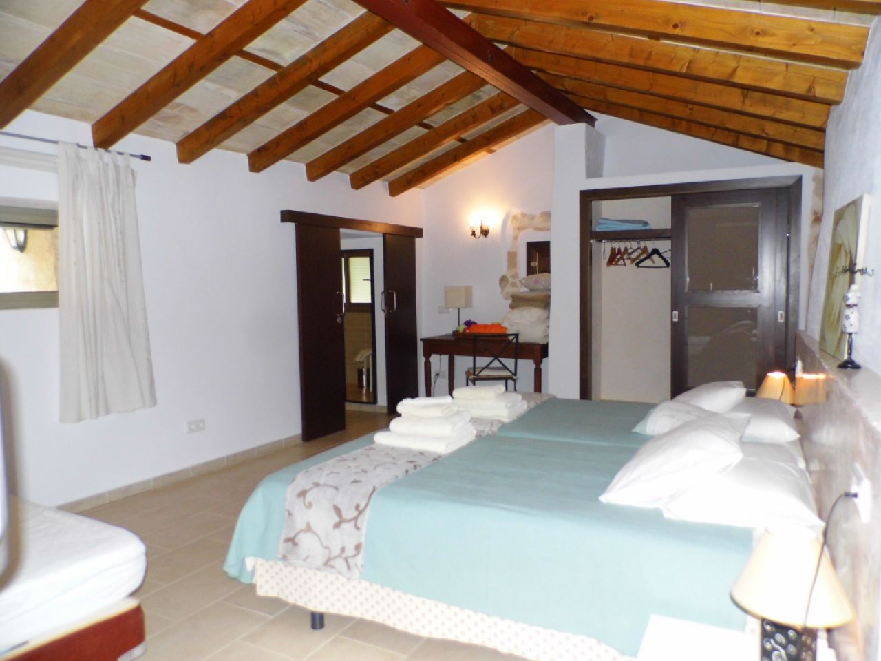 WINTER: Ground floor modern cottage near Manacor --- F 250 c WT