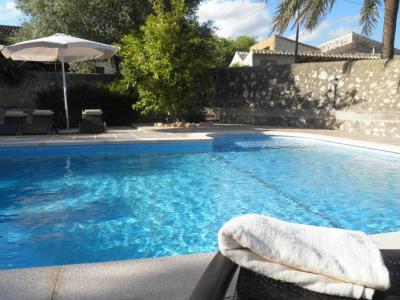 WINTER: Ground floor modern cottage near Manacor --- F 250 c WT
