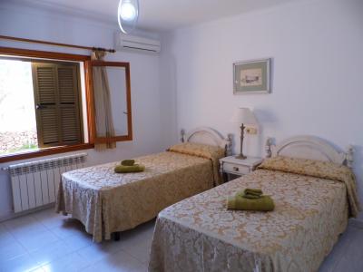 WInter: Schöne Finca mit Heizung und Meerblick bei S Horta --- F 12 WT